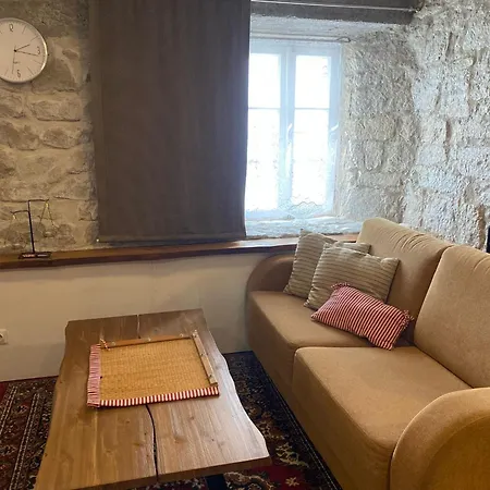 Apartment Old Town Stylish Stonehouse Kauba 6a *